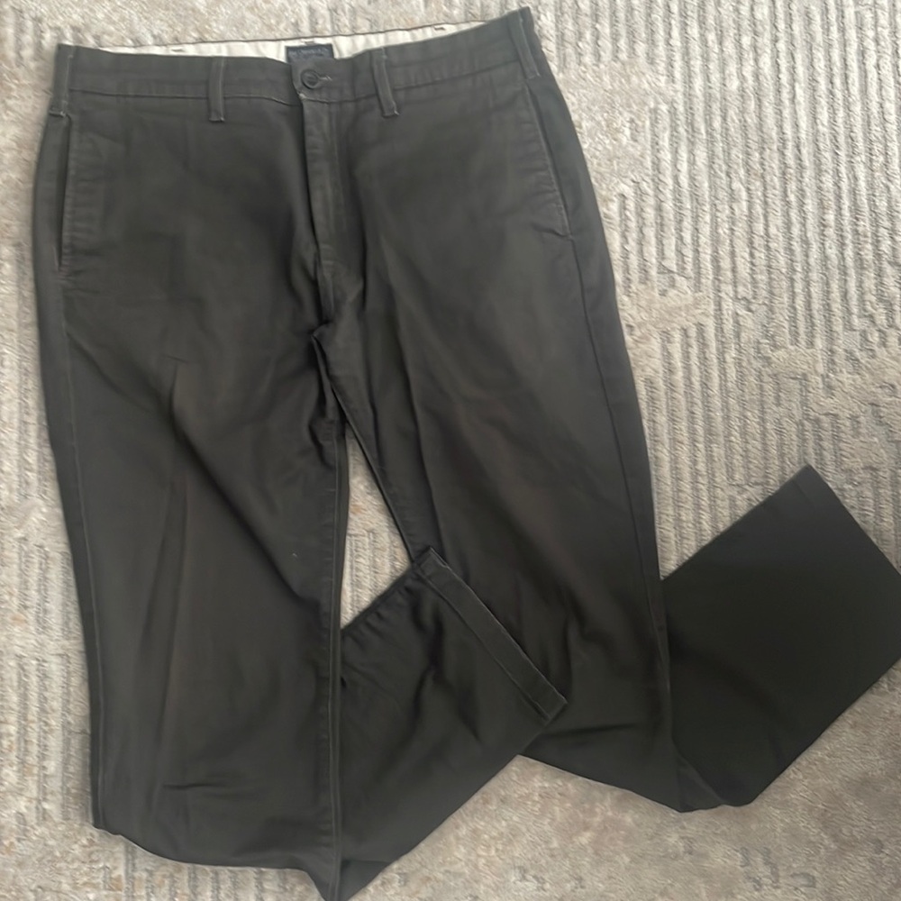 Levi's Khaki Slim Chinos Gray 33x32